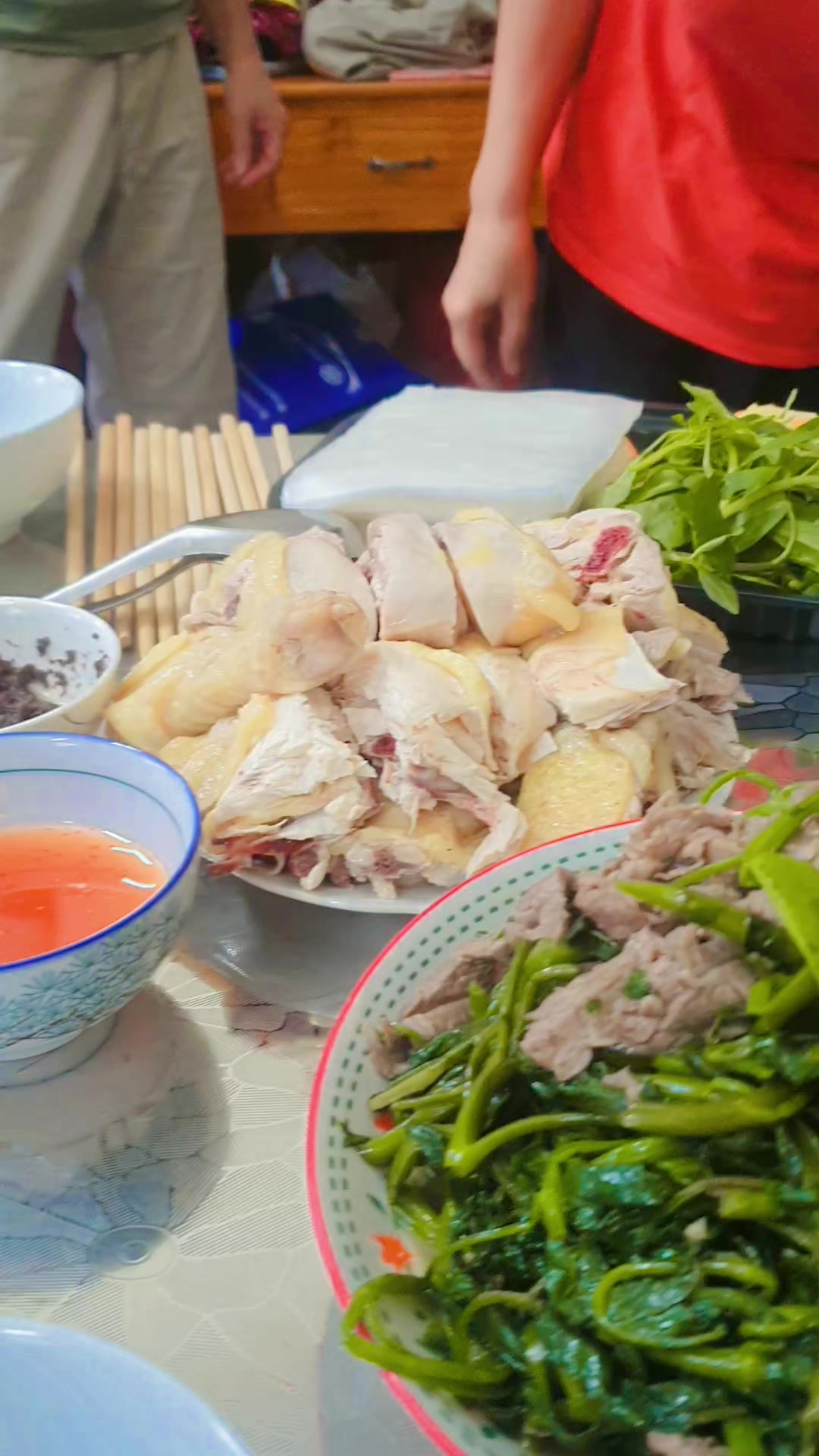 @Bạch yến ho&agrave;ng