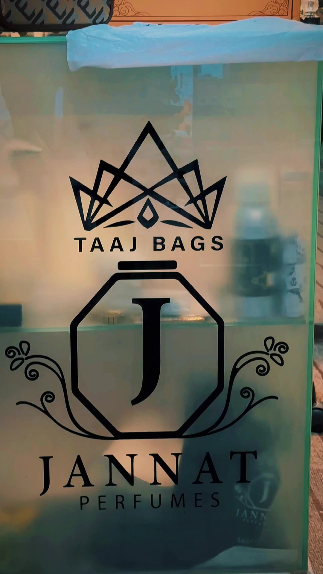 @taajbags.jannatperfumes