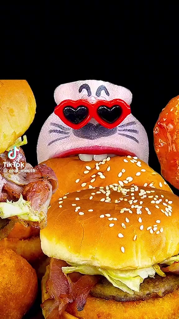 @real mouth asmr mukbang