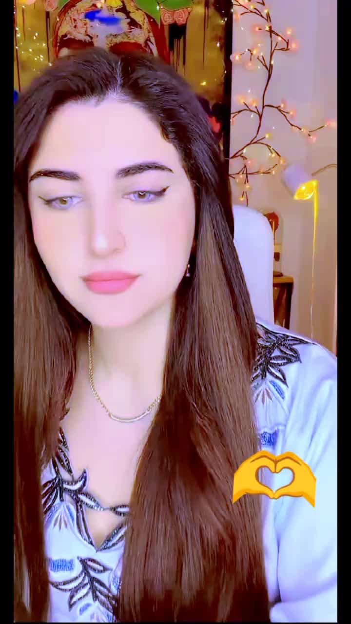 @SHEEZA 🍿💛