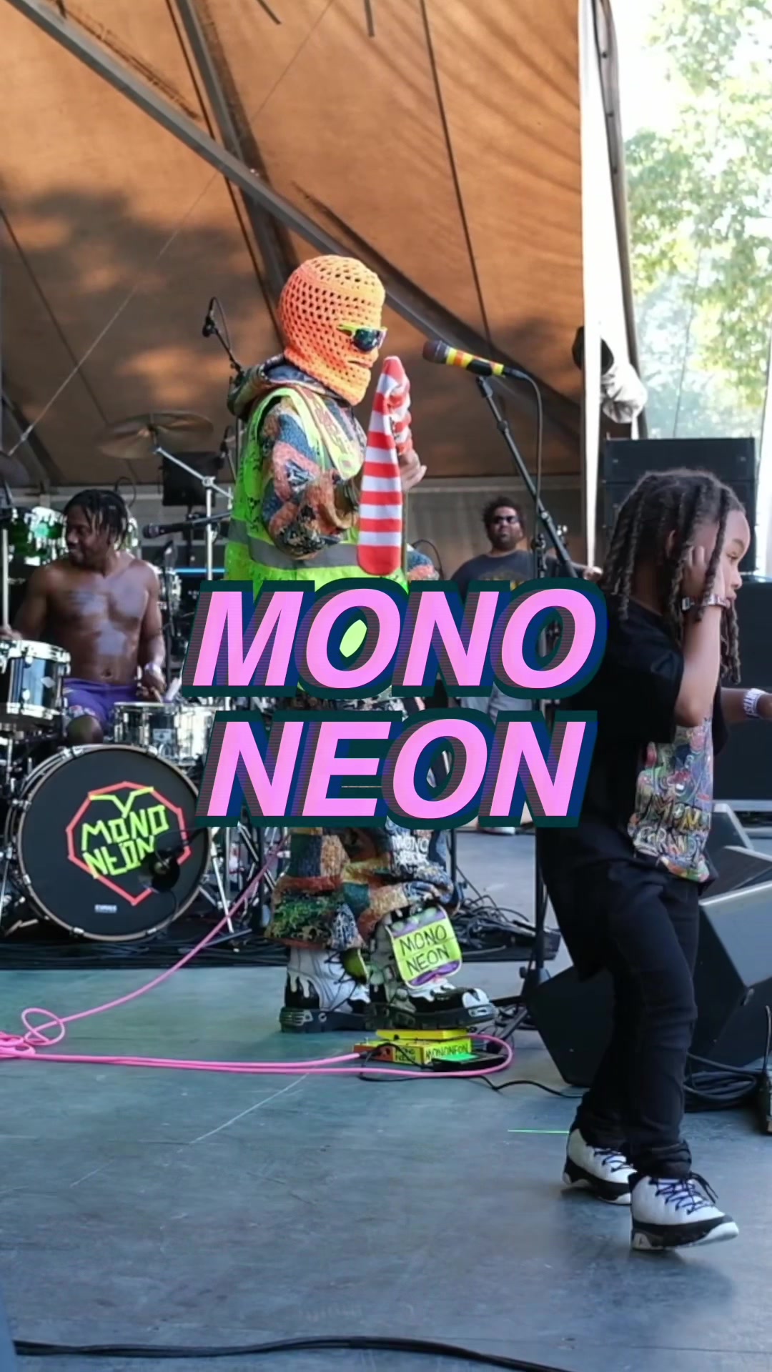@mononeon