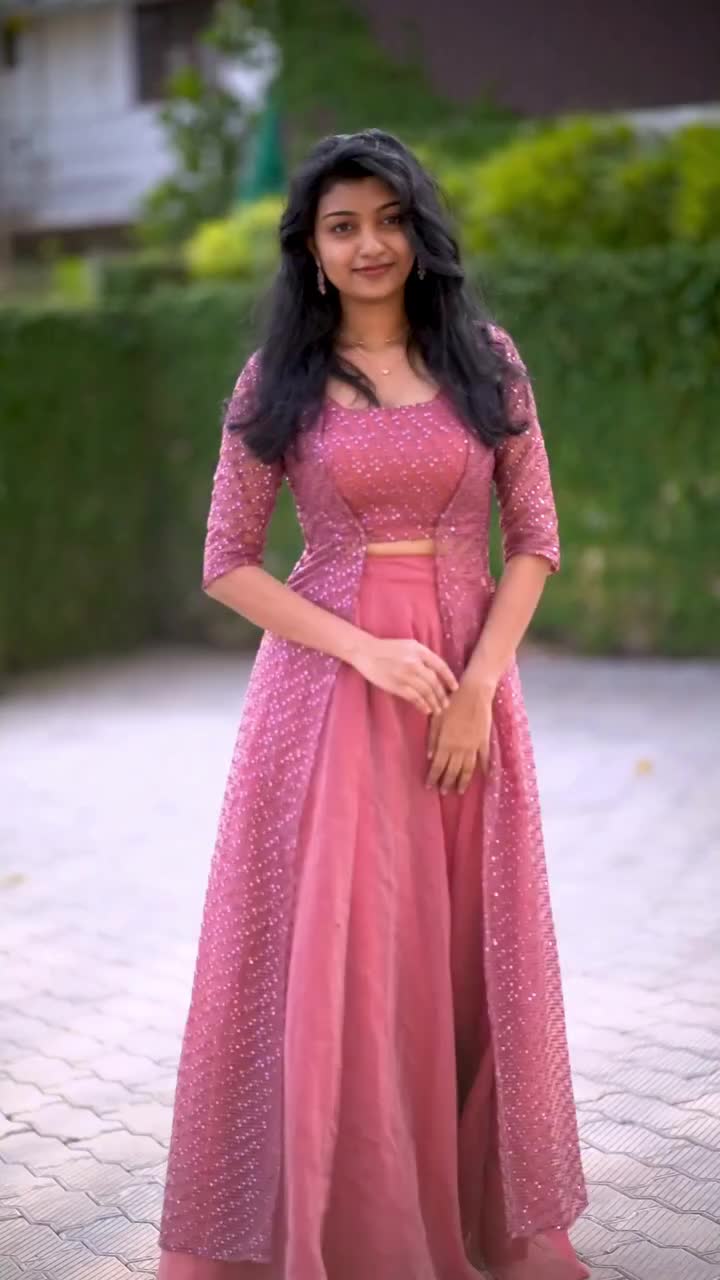 @தமிழ் பொண்ணுங்க