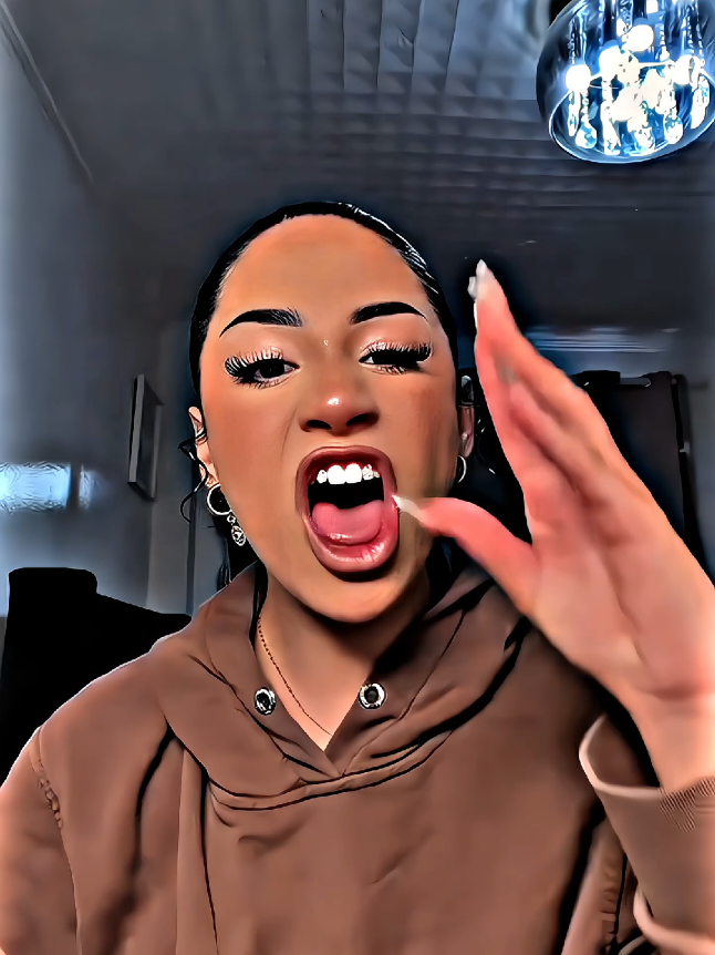 @𝗝𝗢𝗡𝗔_𝗘𝗗𝗜𝗧𝗭.✍︎🥷🏽