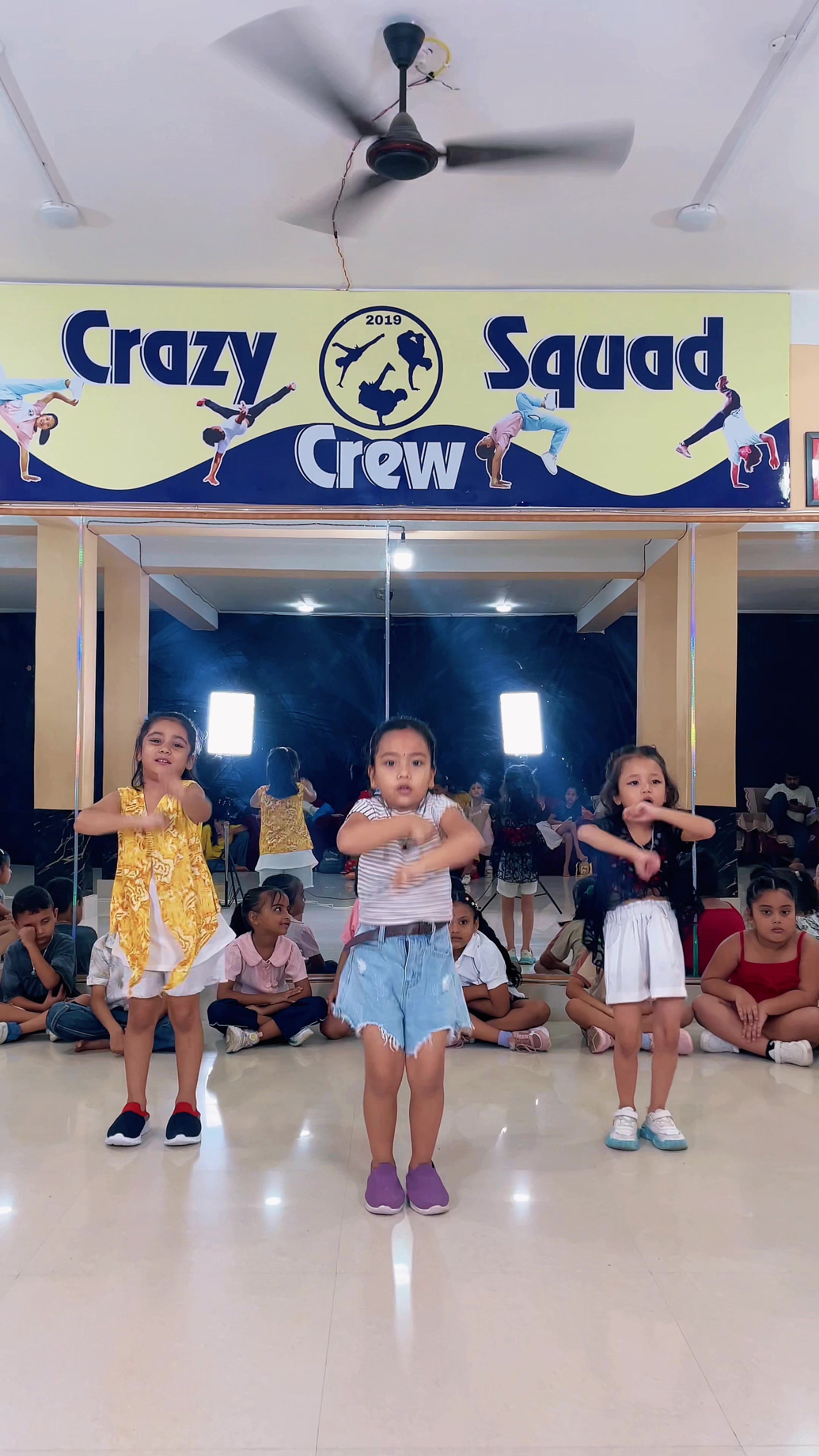 @Crazy Squad Crew