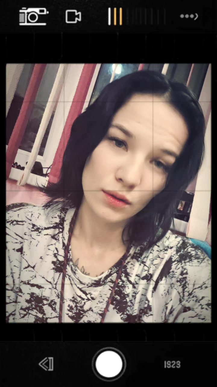 @Anya_Kotik