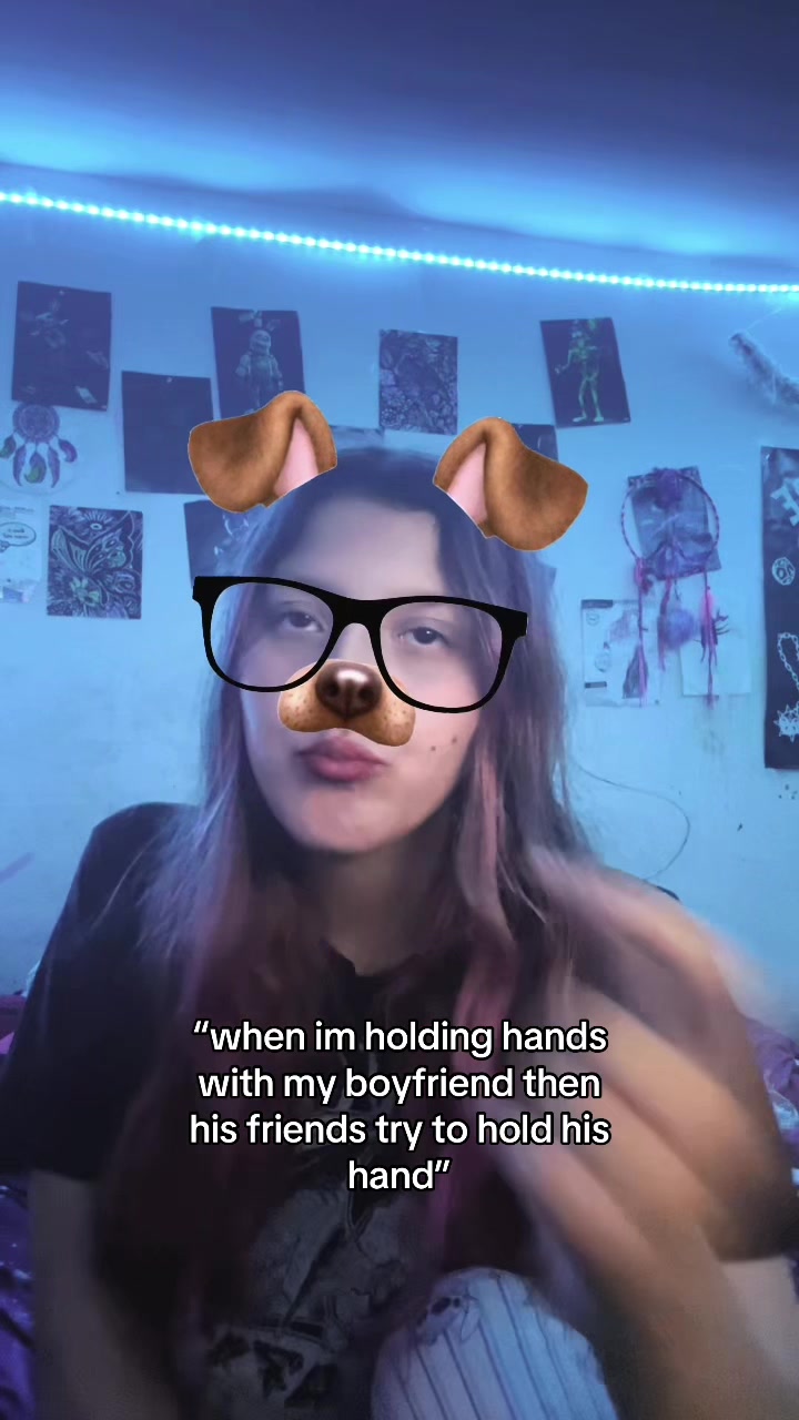 @zoeyy🧸ྀི🤍