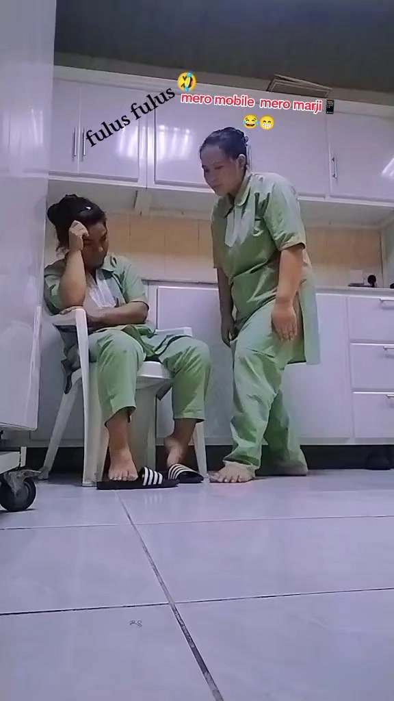 @अनिशा🫂बिनिशा👩👧