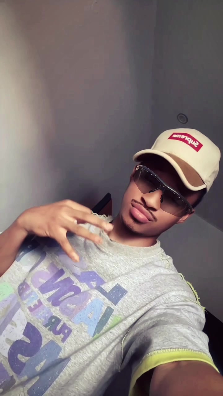 @PRINCE🧃🏝️