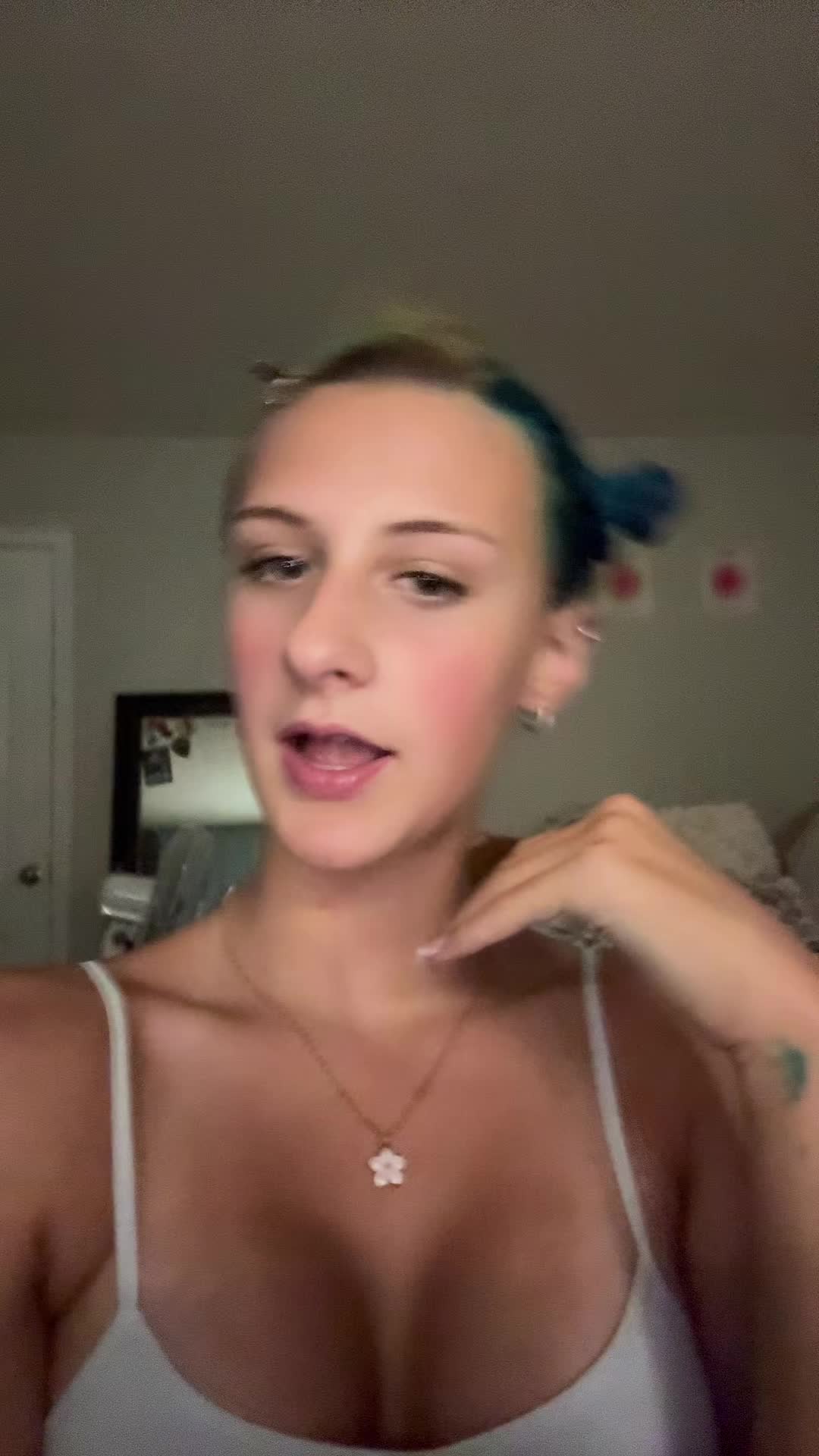@Chloeee🌸