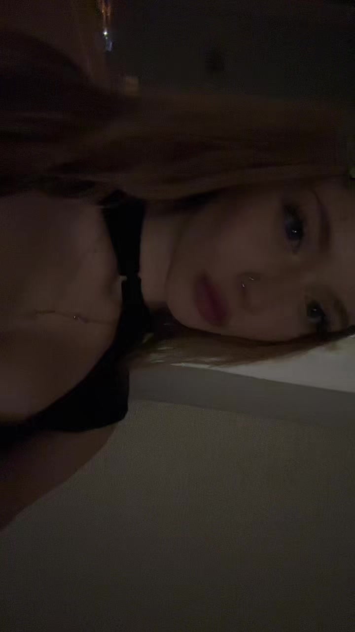 @ariana