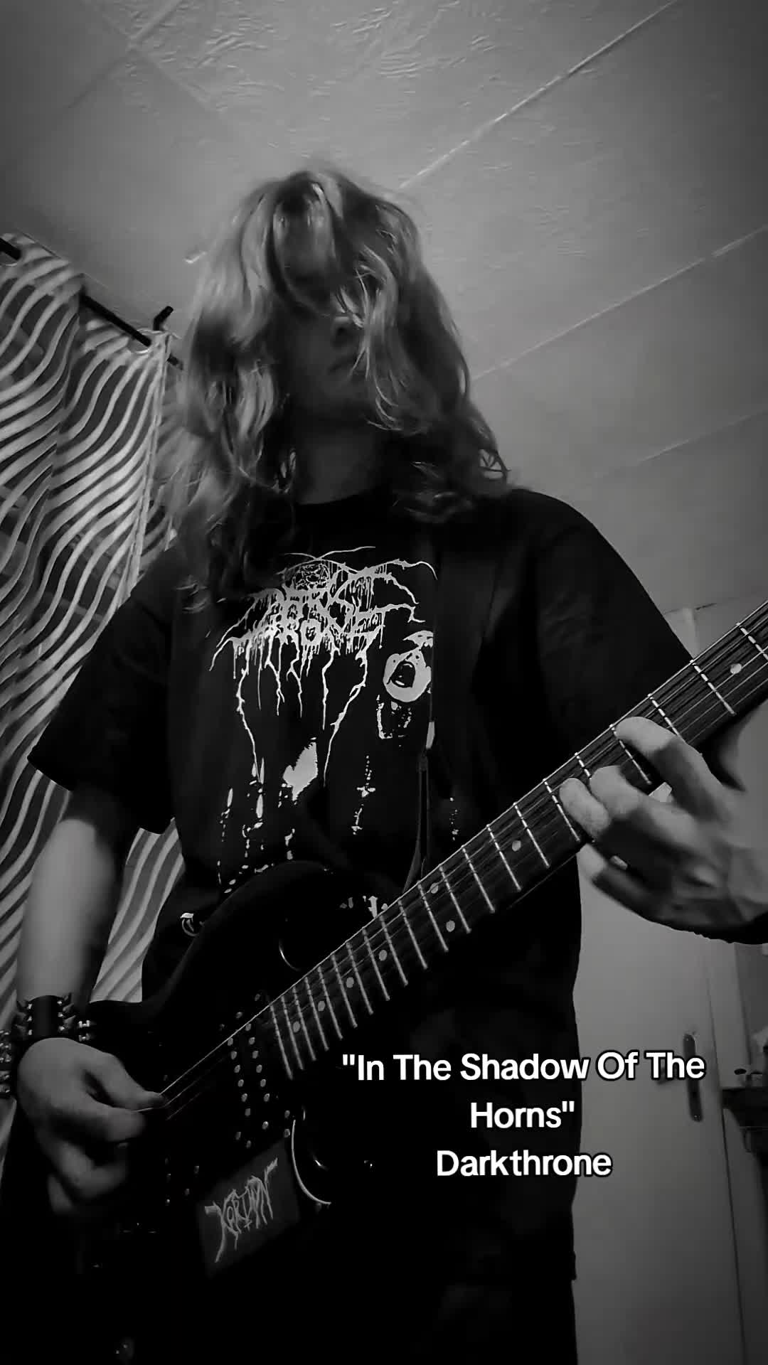 @𝖐𝖔𝖗𝖙𝖍𝖞𝖓