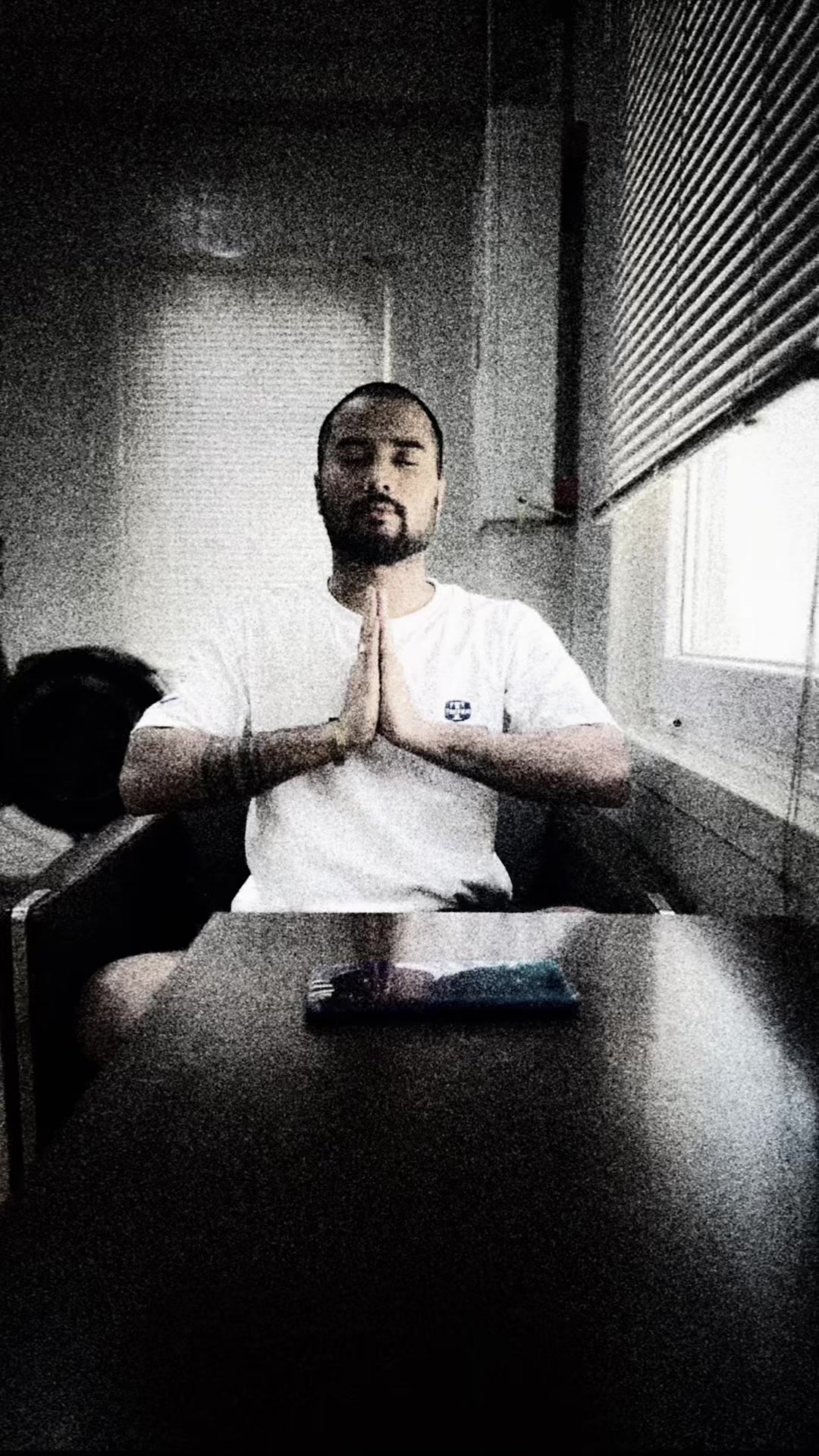 @𝓐_____𝓵𝓸𝓷𝓮3525