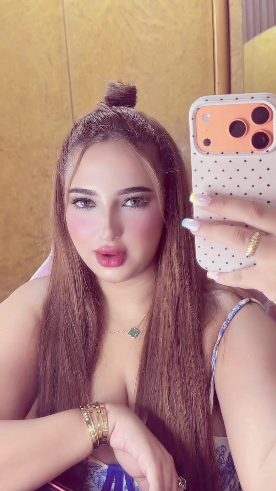 @aya_essemlalii_