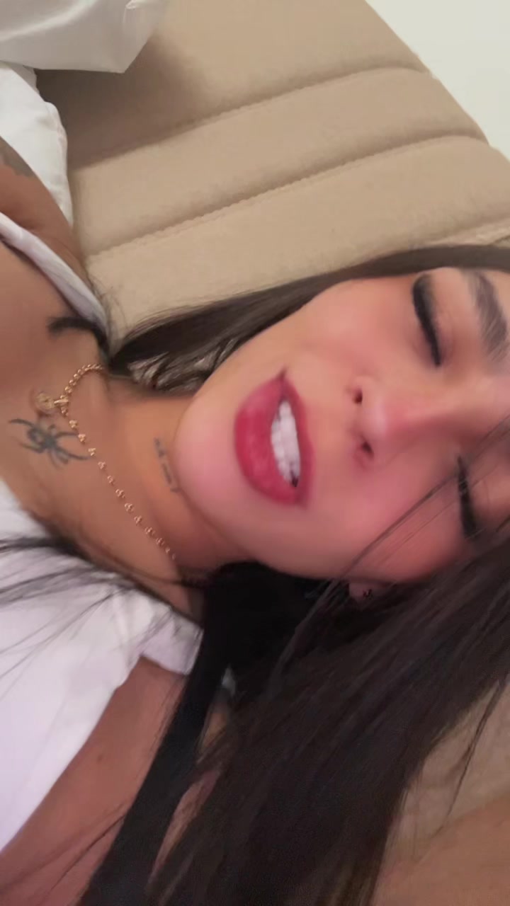 @karenmarrugovs