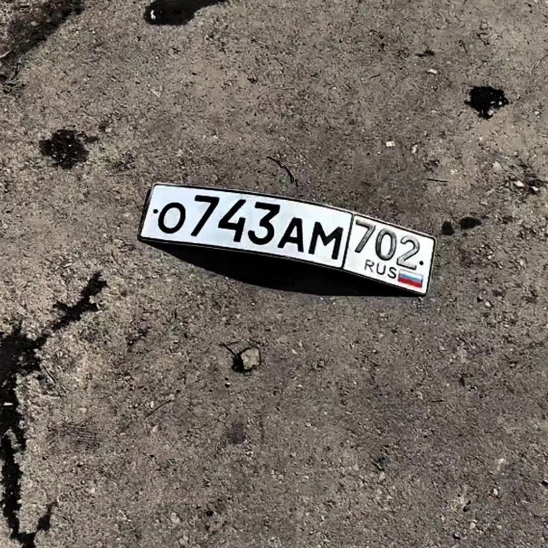 @𝐭𝐭.𝐬𝐧𝐢𝐜𝐤𝐞𝐫𝐬 🖤