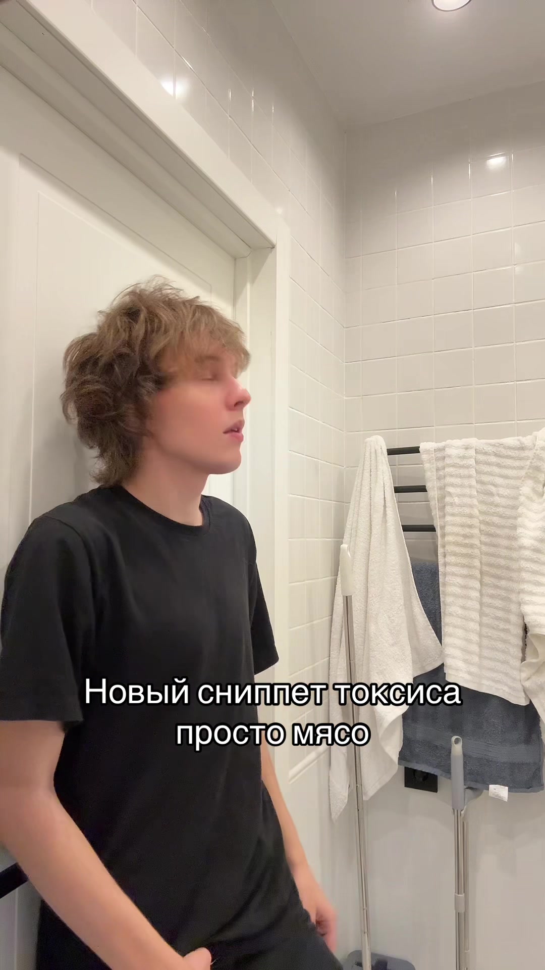 @n01r