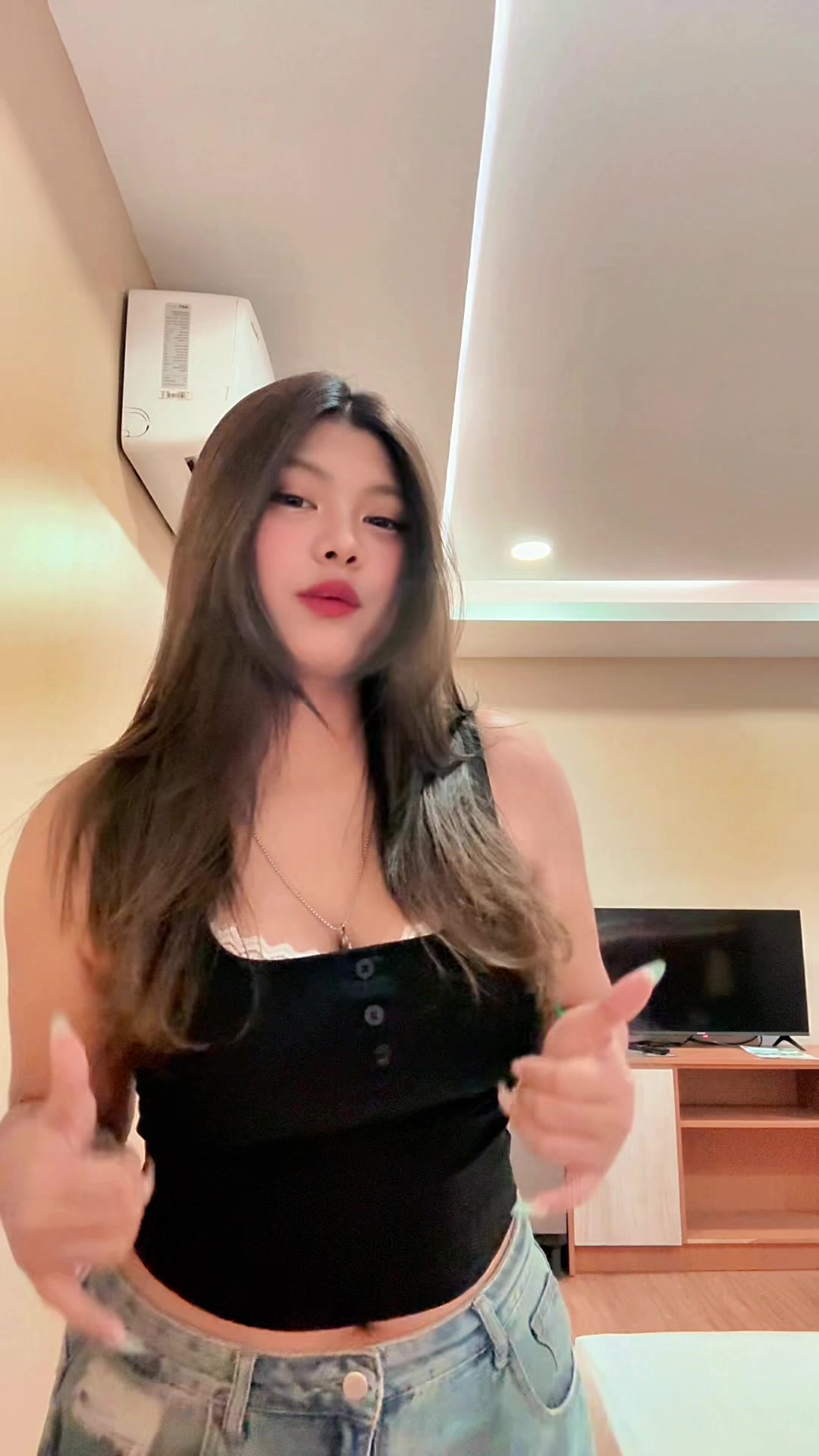 @Zun Ze Htun