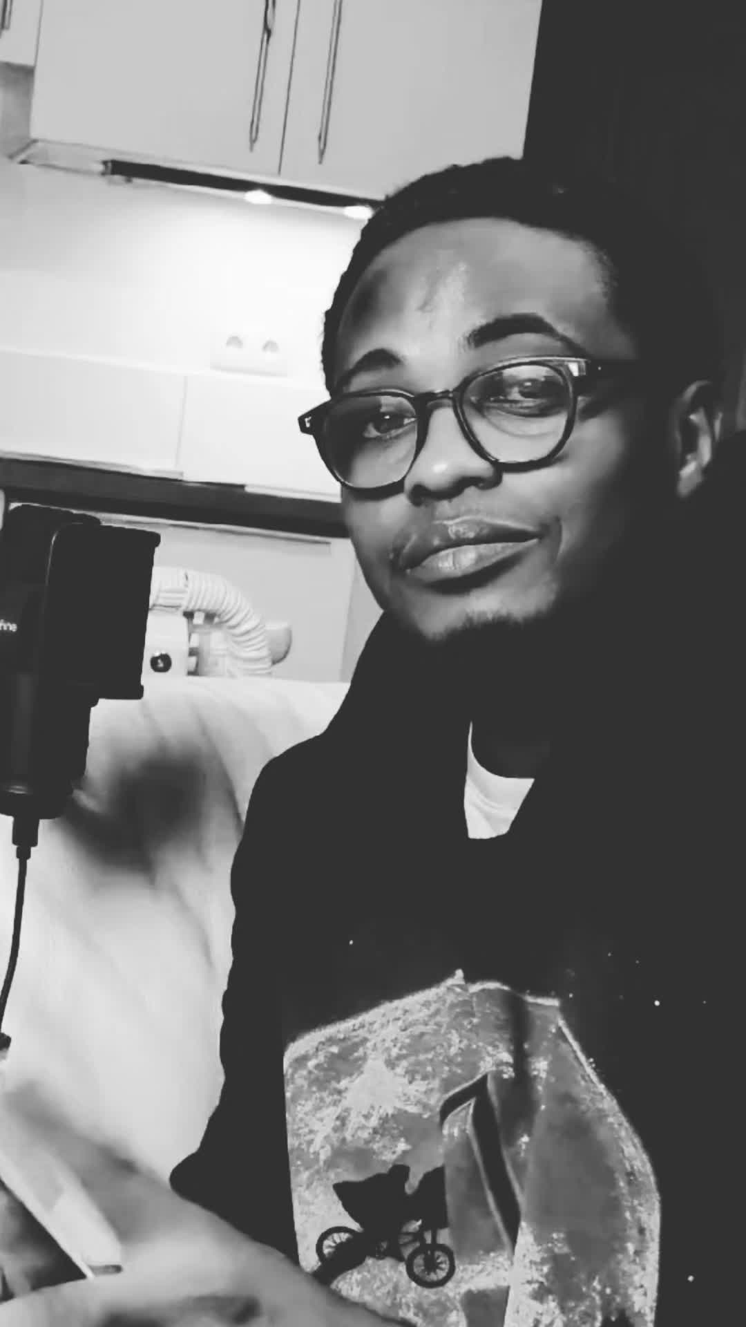 @OLDY-OFFICIEL🤜🤛 🙏👌