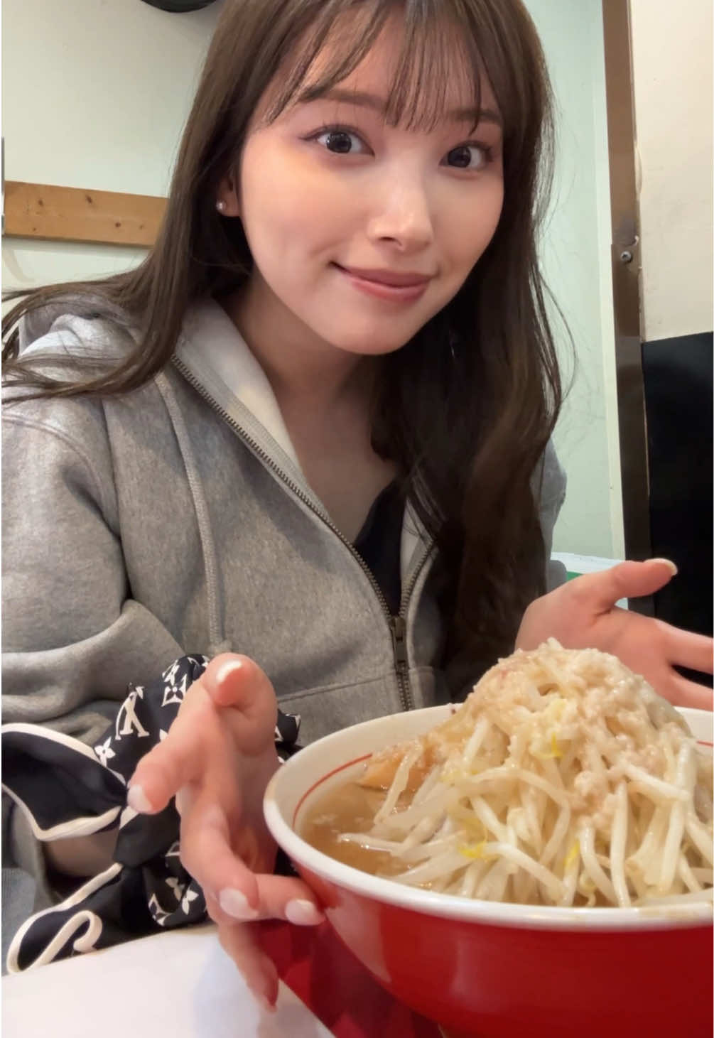@谷川菜奈