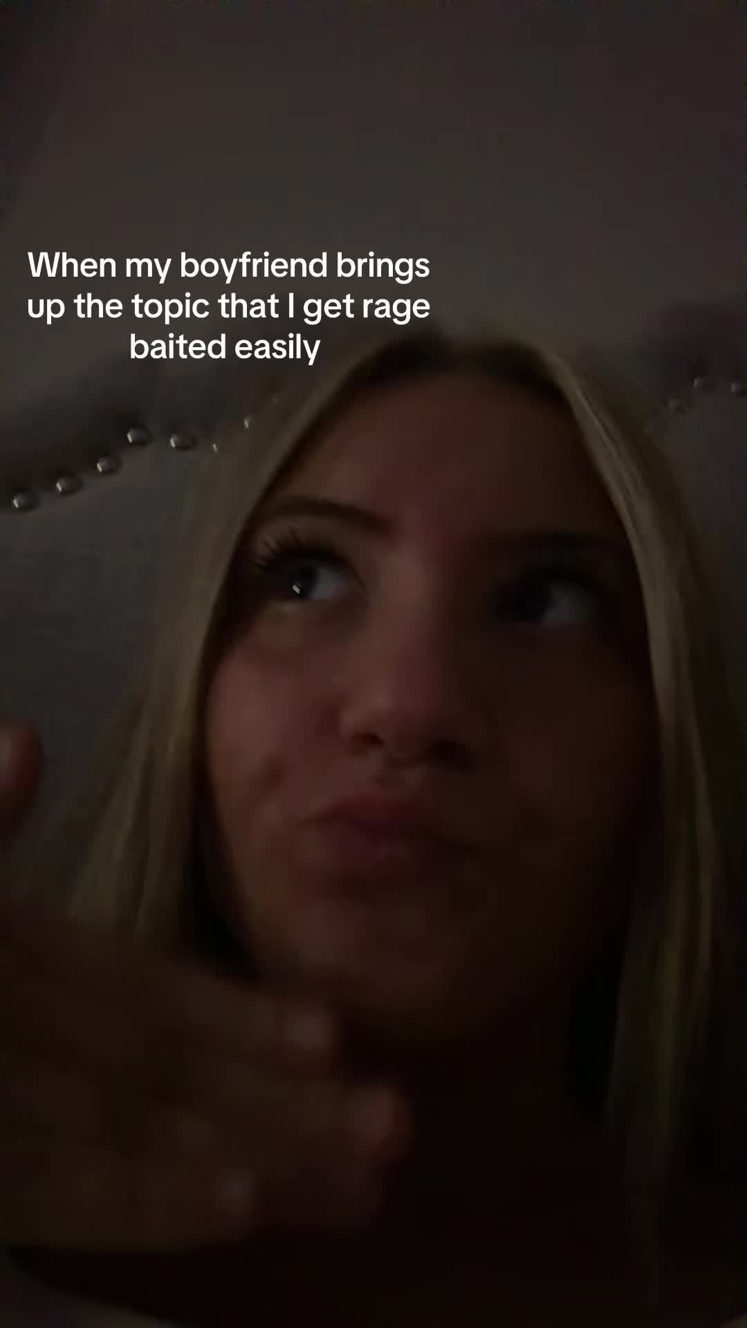 @???