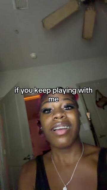 @👩🏾❤️💋👩🏽