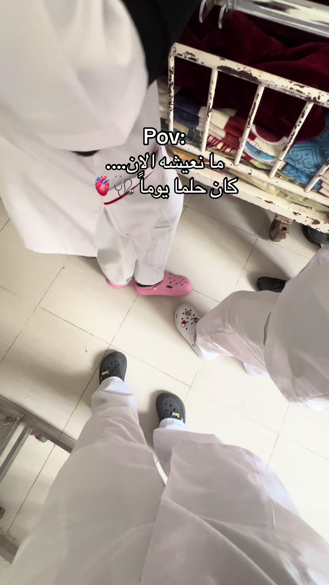 @༺M༻
