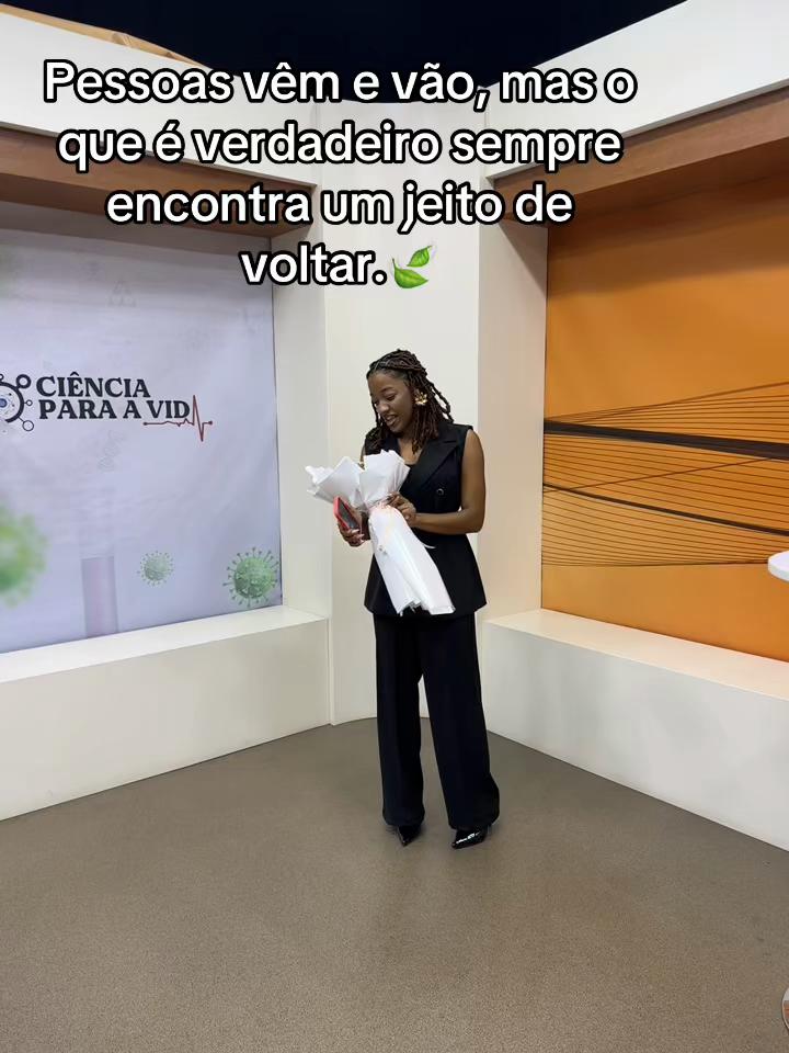 @crisdeoliveira93