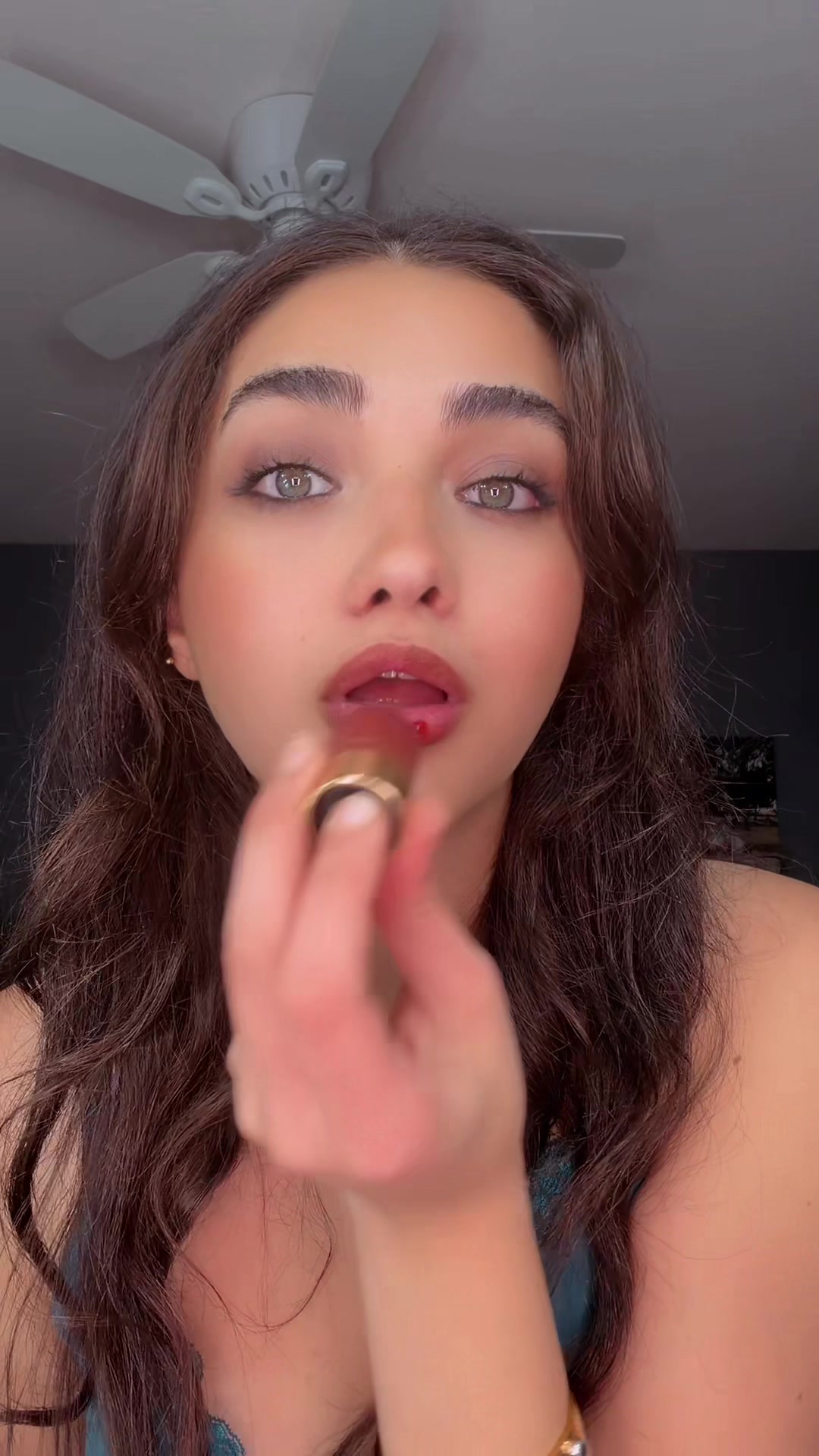 @Lala