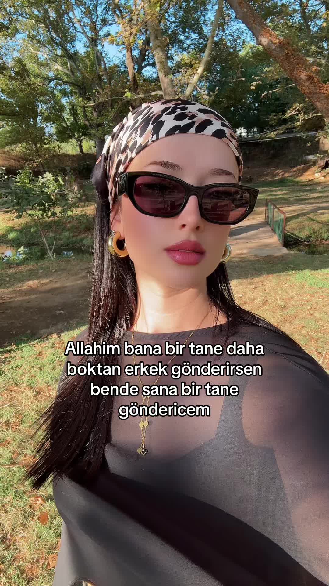 @Mina Ecem