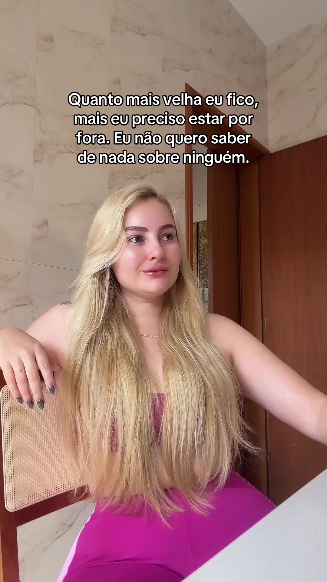 @Vitória Eva Mello