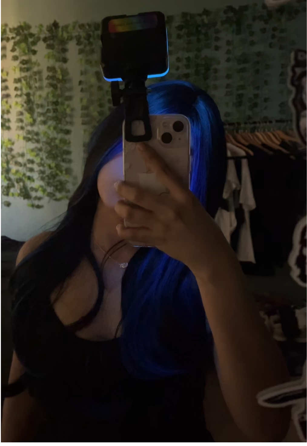 @𝓥𝓲