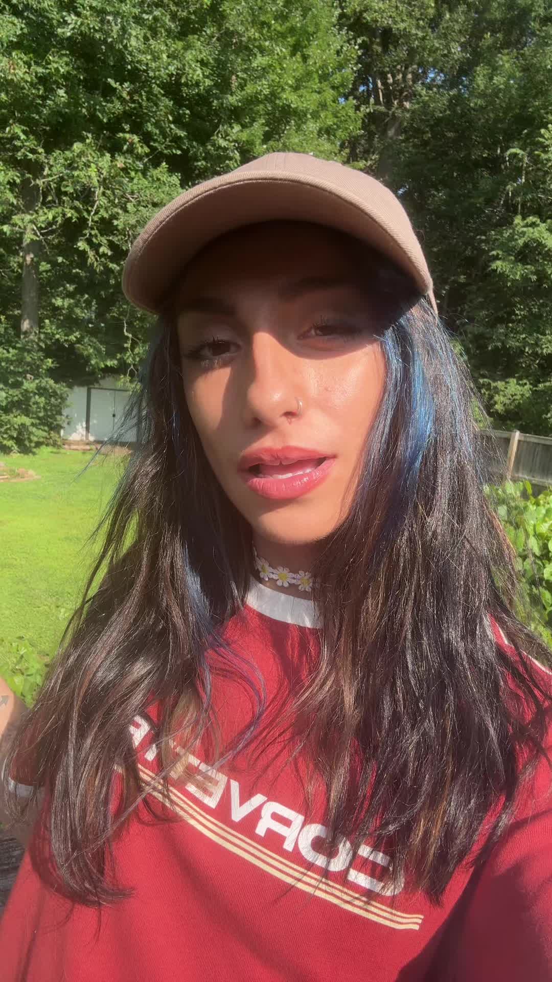 @weed queen
