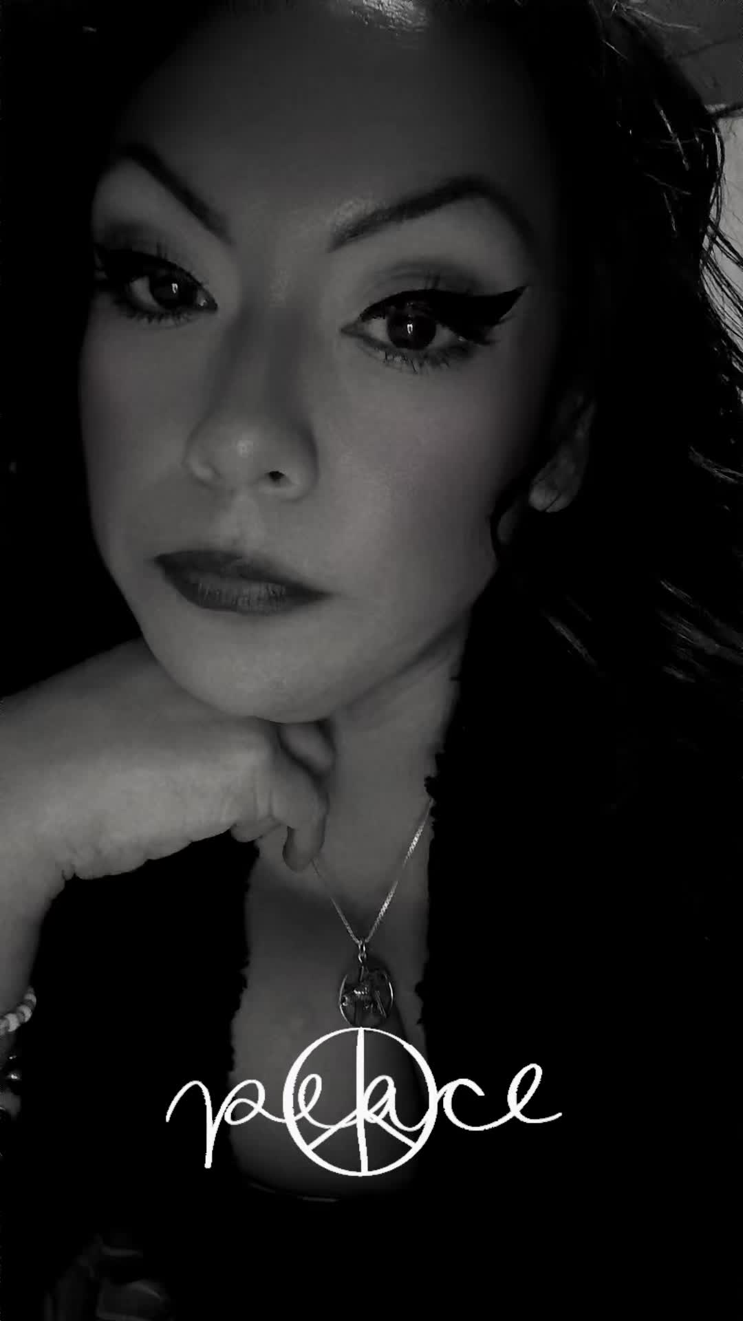 @QueenofDarkness👑🐦⬛🖤