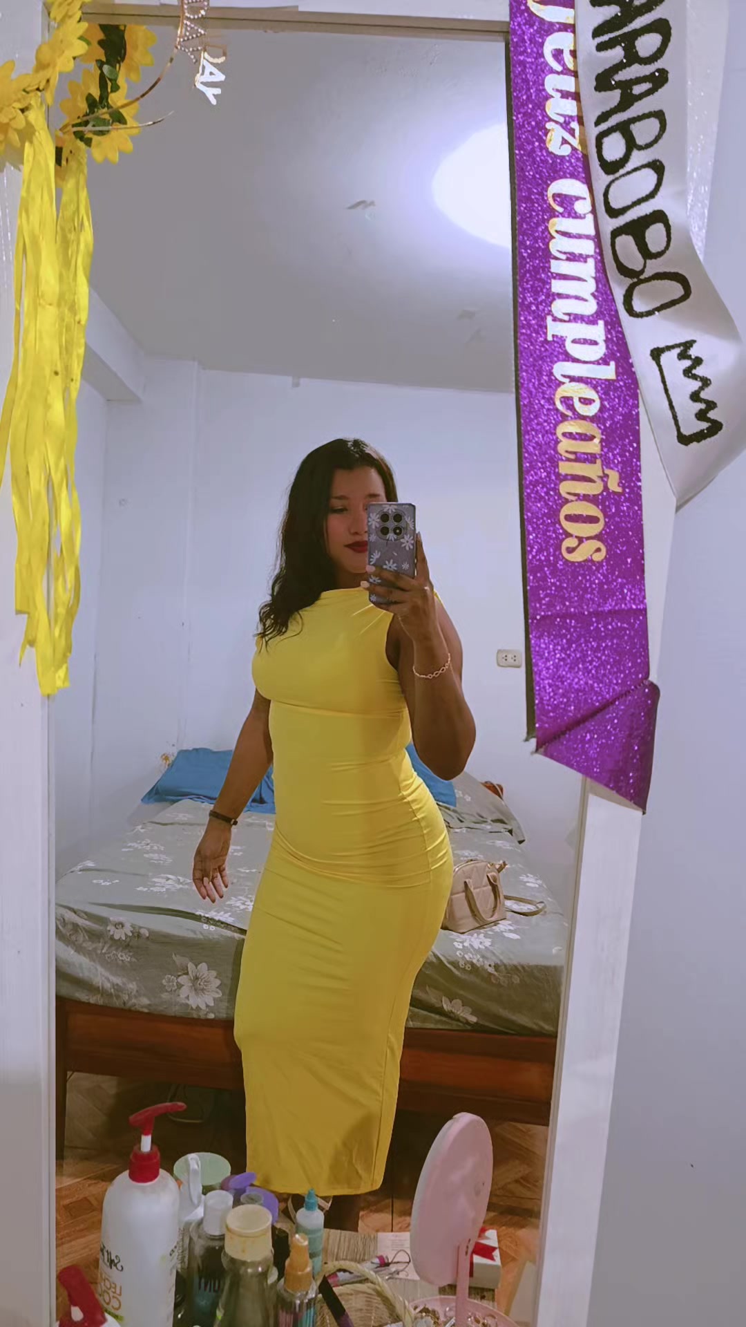 @Reina Lara