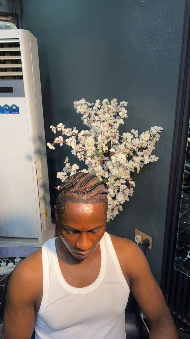 @Livingthing😶&zwj;🌫️🧖&zwj;♂️🧖&zwj;♂️