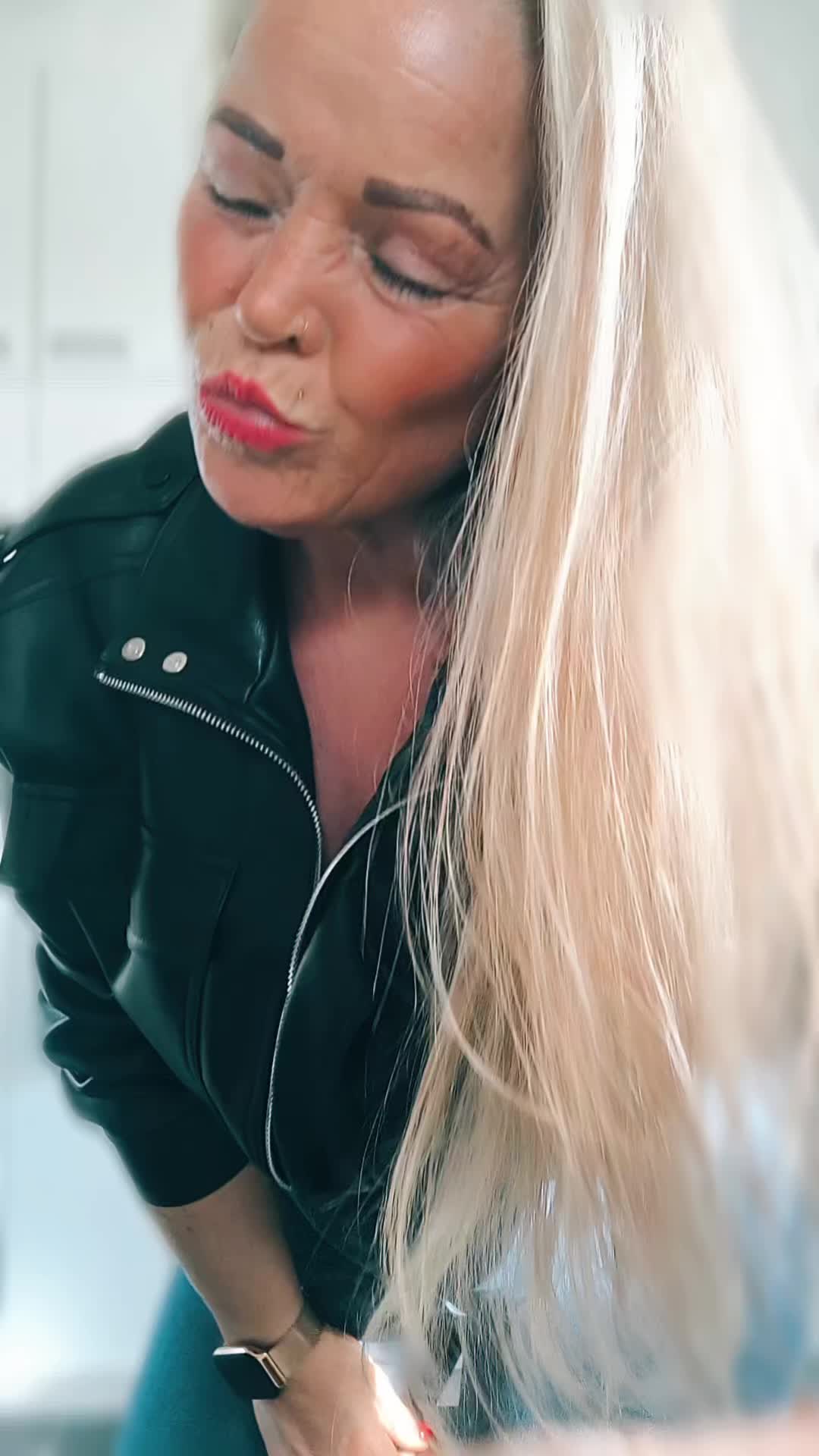 @🎶🇩🇪Janine 🇩🇪🎧