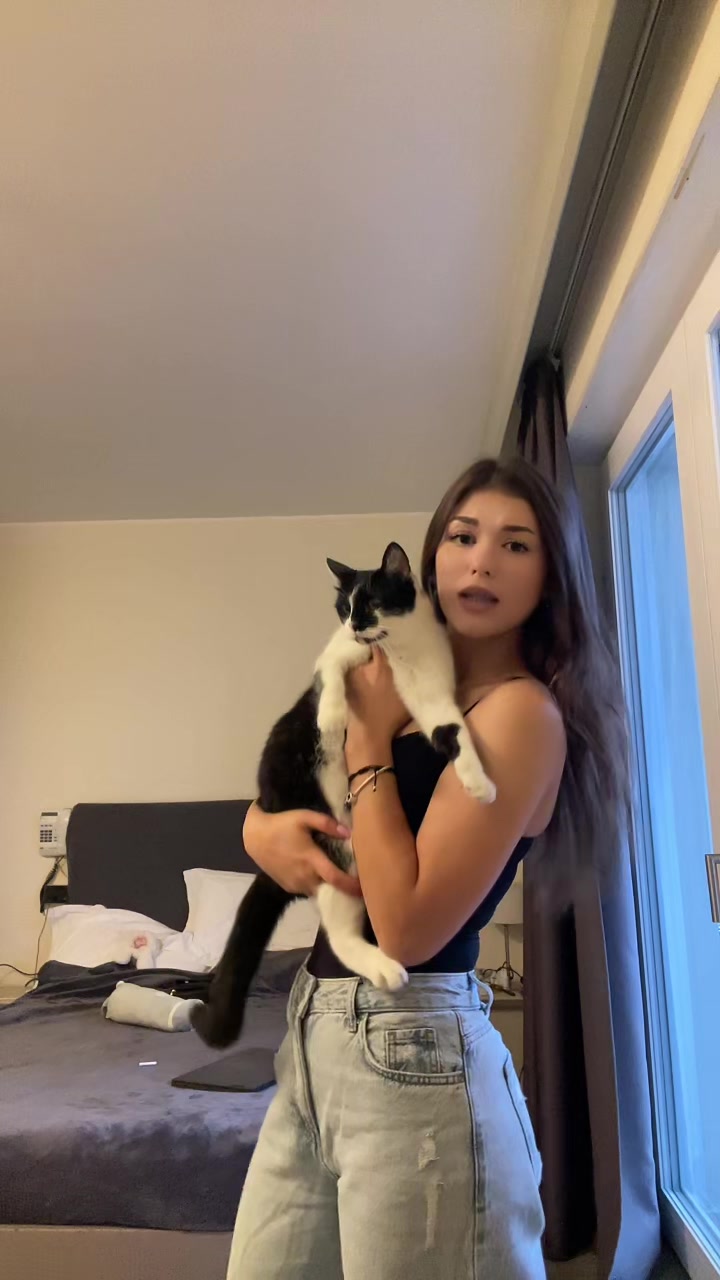 @𝓘ana⌛️
