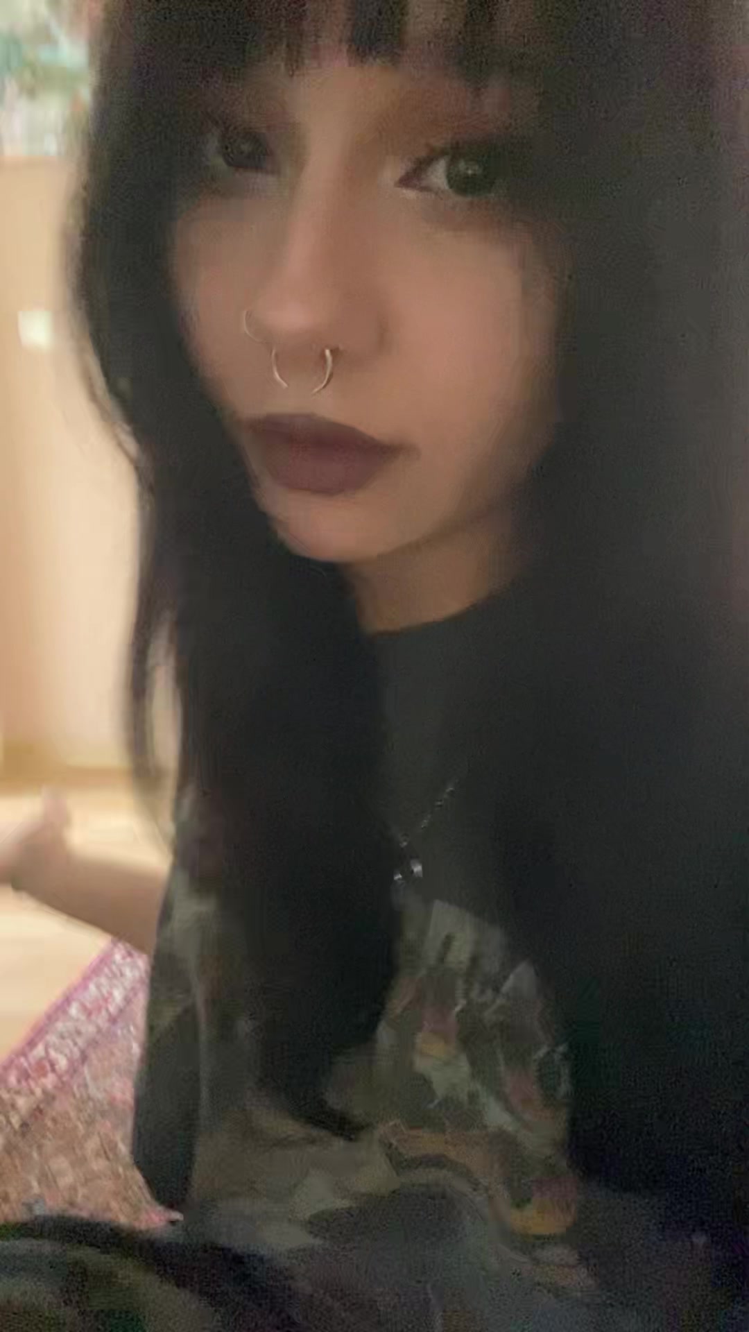 @Aprillollli >:(