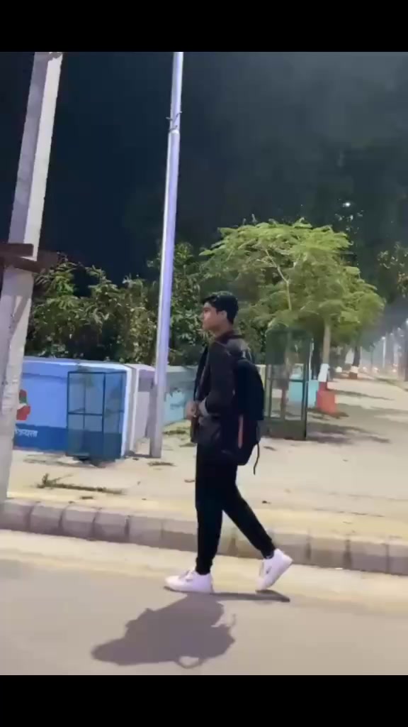 @️