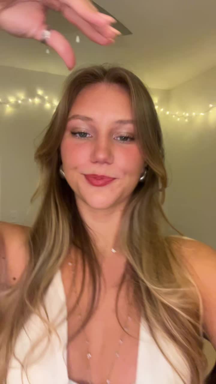 @elena