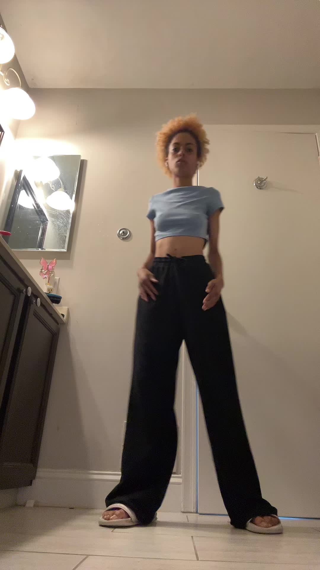 @nosmilingnini