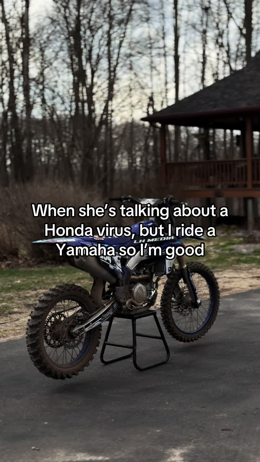 @𝙇𝙀𝙑𝙄