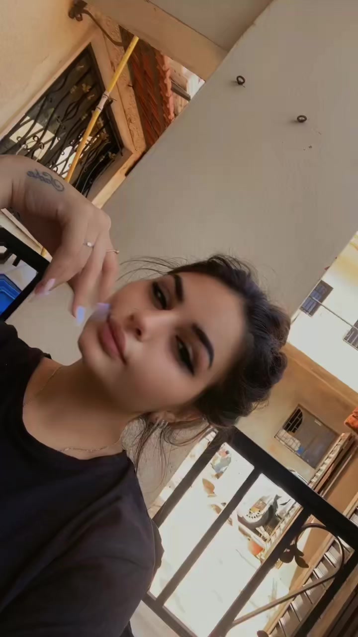 @_Sacha_