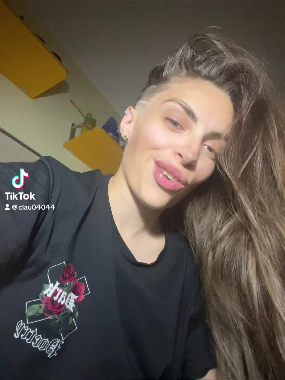 @Claudia__๐๐ค