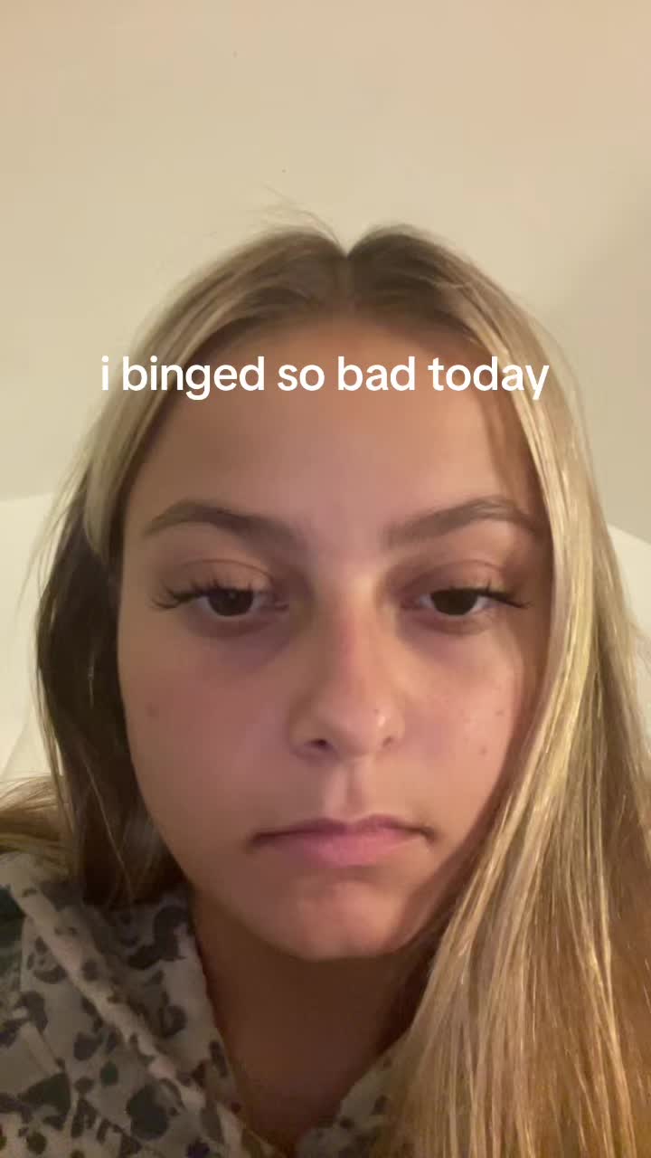 @carlyy