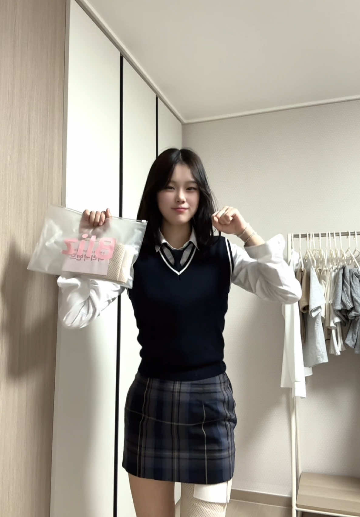 @황윤주