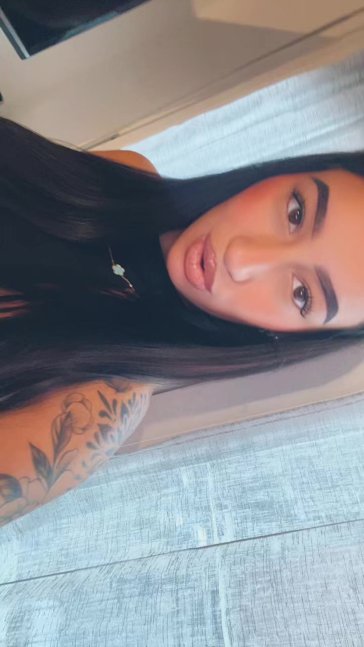 @mel bby🍒