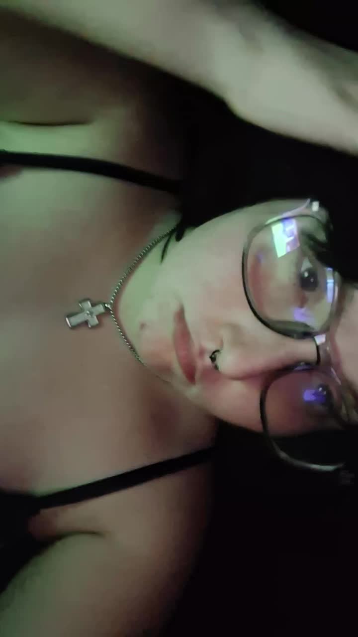 @Alyx