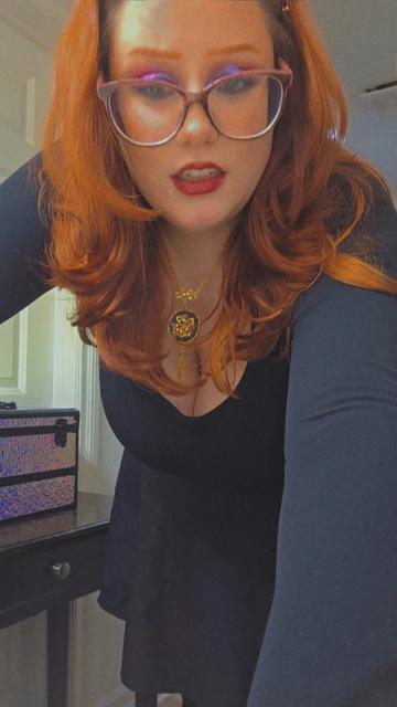 @the_divine_muse