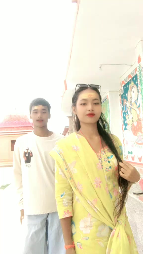 @नैना बिशवास थारु ❤️